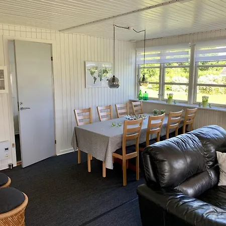 Gemuetliches-ferienhaus-mit-niedlichem-anbau Holiday home *