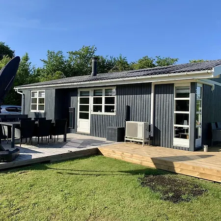 Holiday home Gemuetliches-ferienhaus-mit-niedlichem-anbau