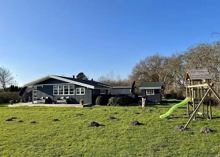 Casa de Férias Gemuetliches-ferienhaus-mit-niedlichem-anbau *