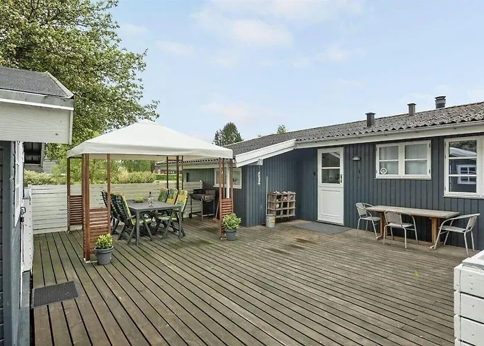 Holiday home Gemuetliches-ferienhaus-mit-niedlichem-anbau